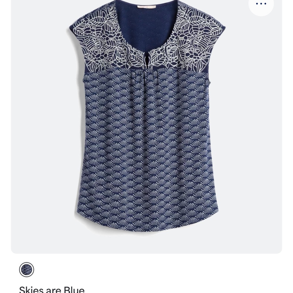 Embroidery Neckline Knit Top